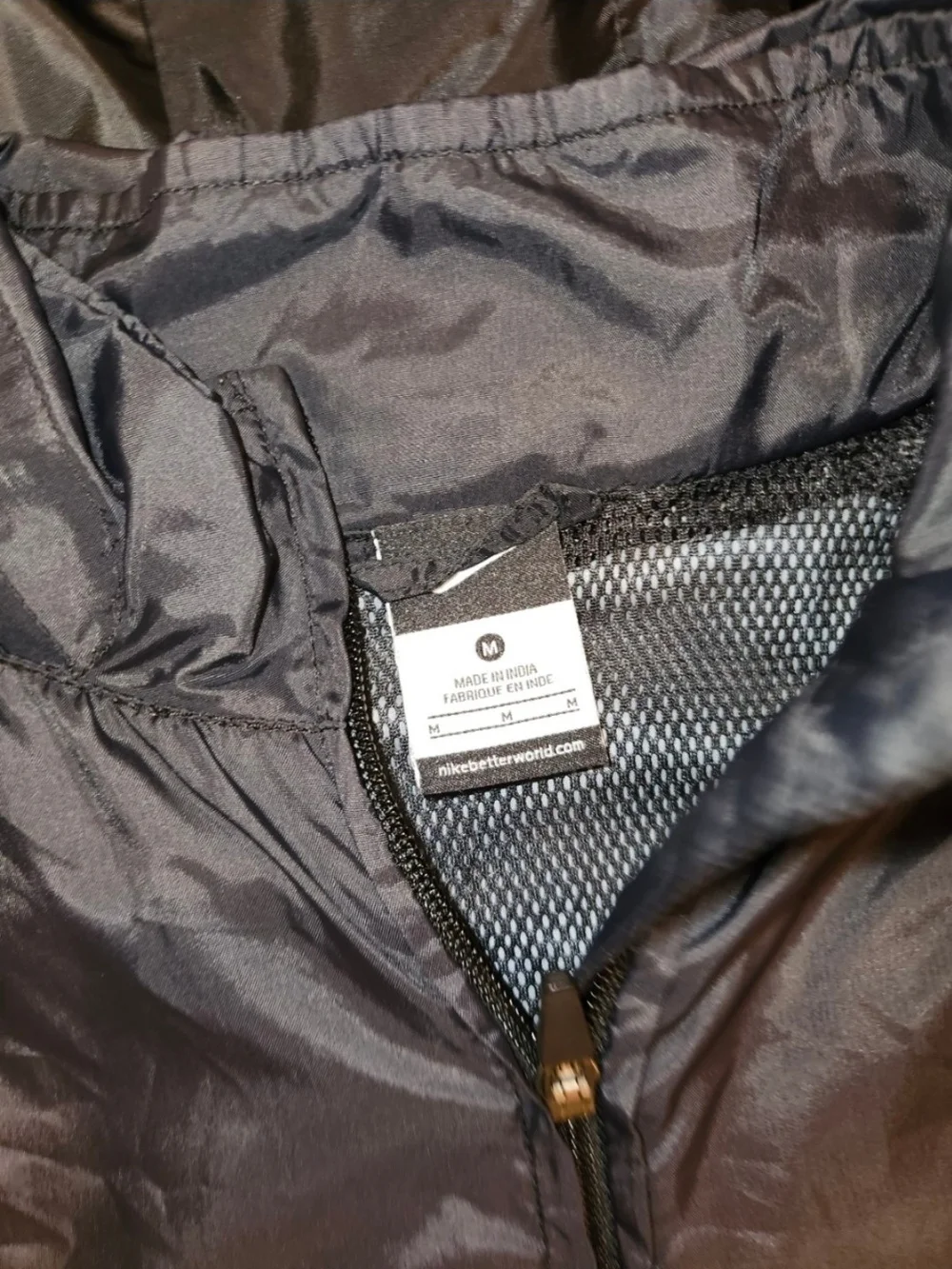 Nike Black Windbreaker Water Resistant Hooded Jacket Embroidered Swoosh Medium